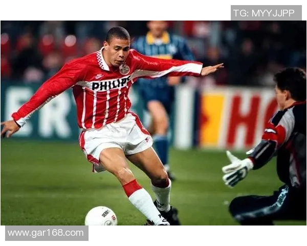 罗纳尔多足球传奇瞬间壁纸尽显锋芒与荣耀的魅力